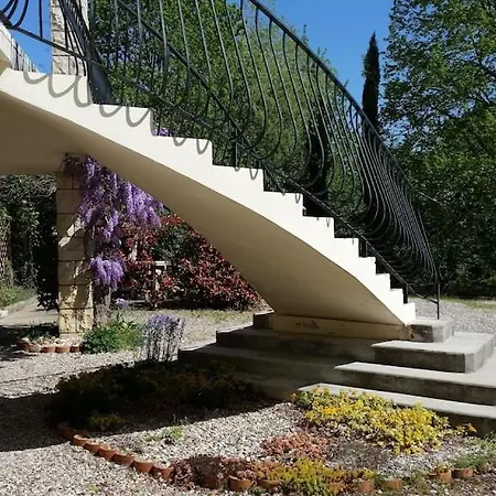 Superb Contemporary 3 Bed