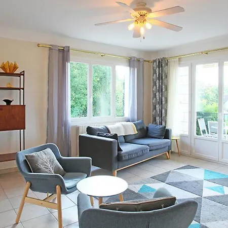 Villa Superb Contemporary 3 Bed *