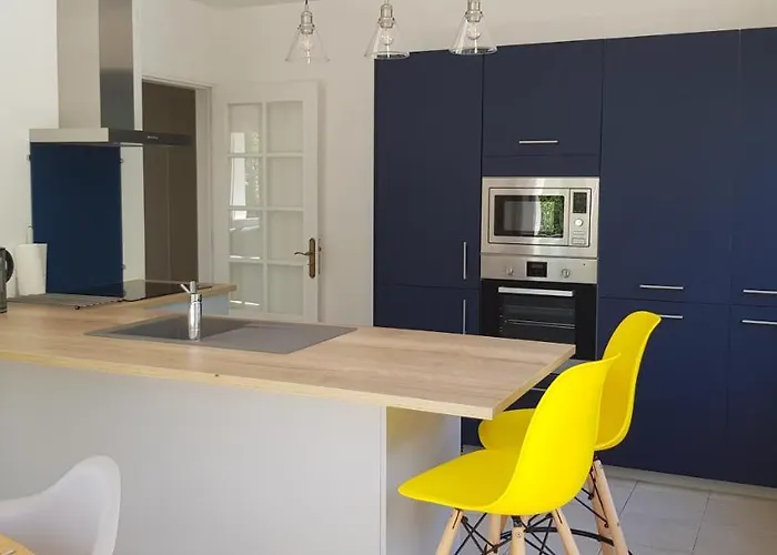 Superb Contemporary 3 Bed