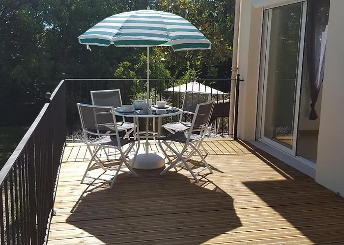 Superb Contemporary 3 Bed Villa *