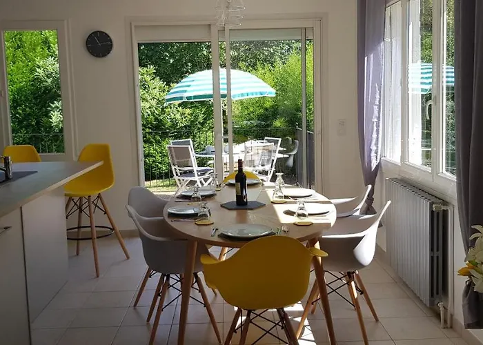 Villa Superb Contemporary 3 Bed *