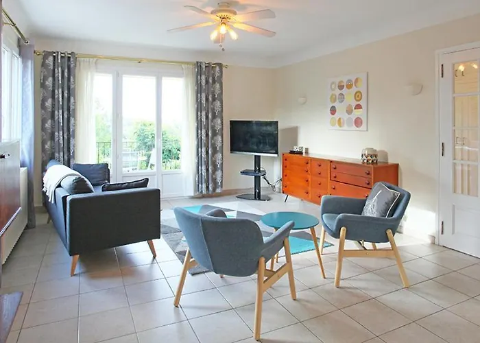 Villa Superb Contemporary 3 Bed *