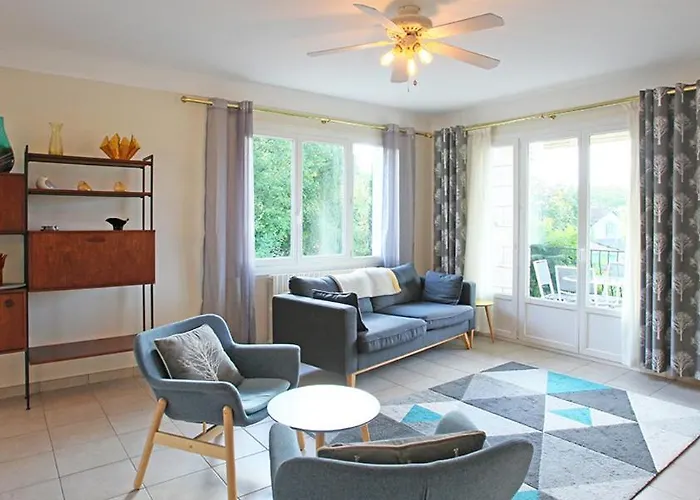 Villa Superb Contemporary 3 Bed *